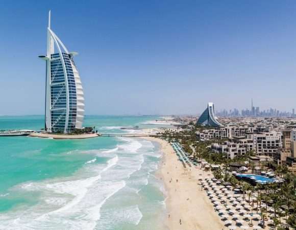 Top 10 Holiday Destinations Every UAE Traveler Should Visit